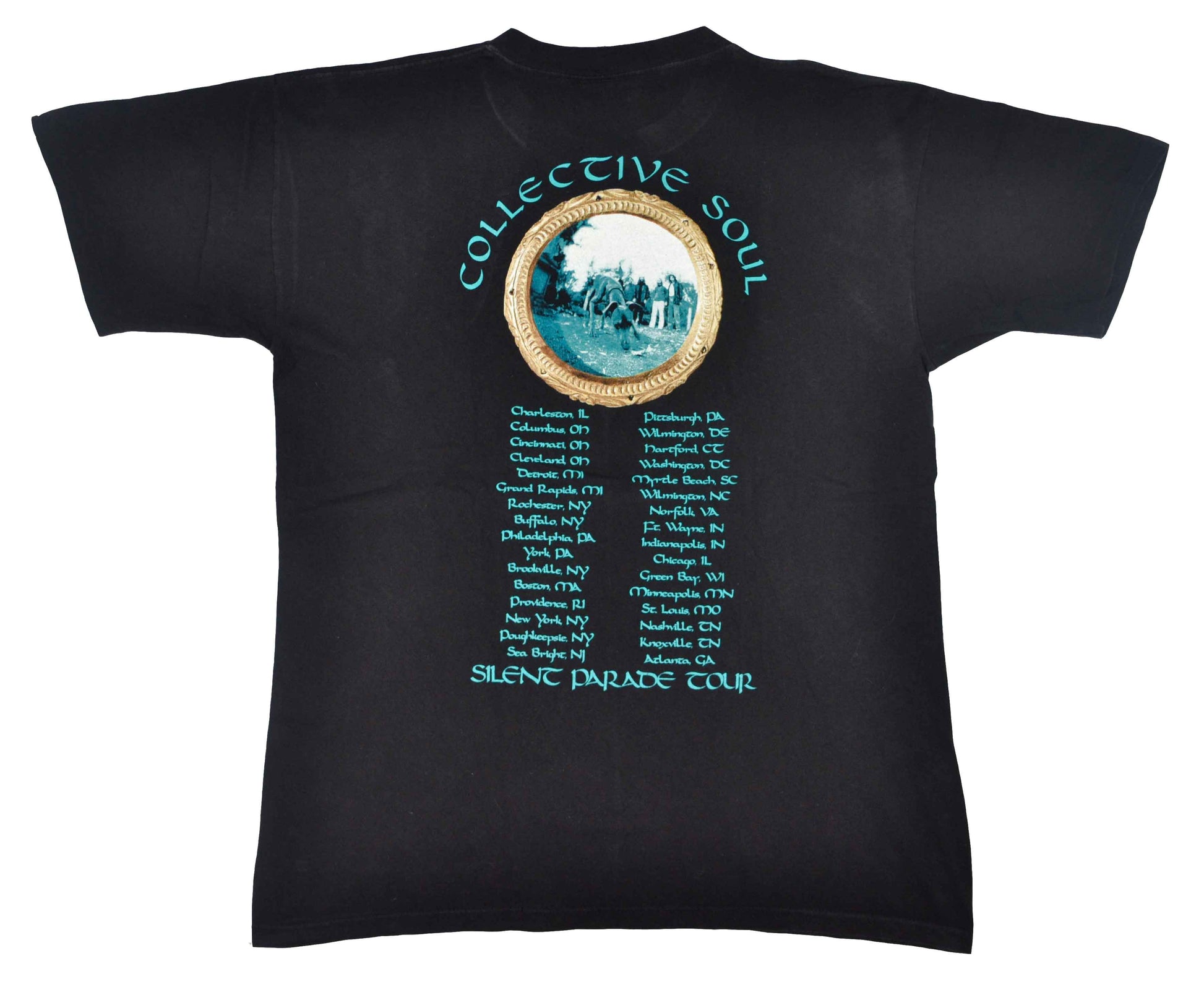 Vintage Band T-Shirt 1997 Collective Soul "Silent parade" Tour  Collective Soul is an American rock band formed in 1992. The band went from obscurity to popularity in 1993 after releasing the song Shine. The single would remain the band's most well known song of their entire musical career. The tee has a good vintage condition.