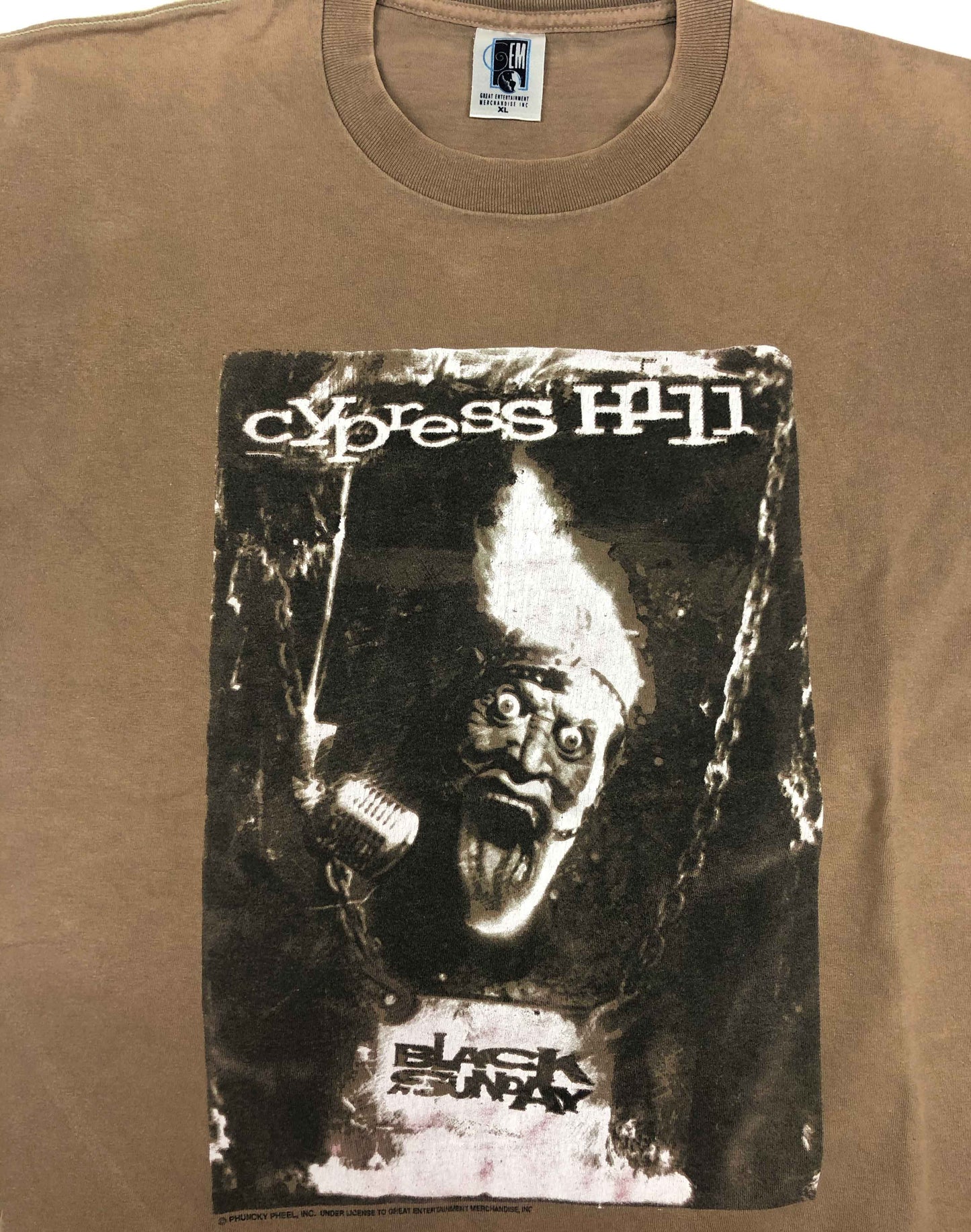 Vintage Rap T-Shirt 1993 Cypress Hill "Ain´t Going Out Like That"  Black Sunday is the second studio album by the American hip hop group Cypress Hill. The album debuted at number 1 on the US Billboard 200. They became the first Hip Hop Group ever to have 2 albums in the Top 10 of the US Billboard 200 at the same time. The album went triple platinum. The tee has a good condition and vintage look.