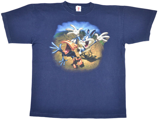 Vintage Warner Bros 90s Shirt Vintage Warner Bros shirt with a super cool Duffy Duck & Bugs Bunny graphic at the front. The shirt has a really good vintage look.