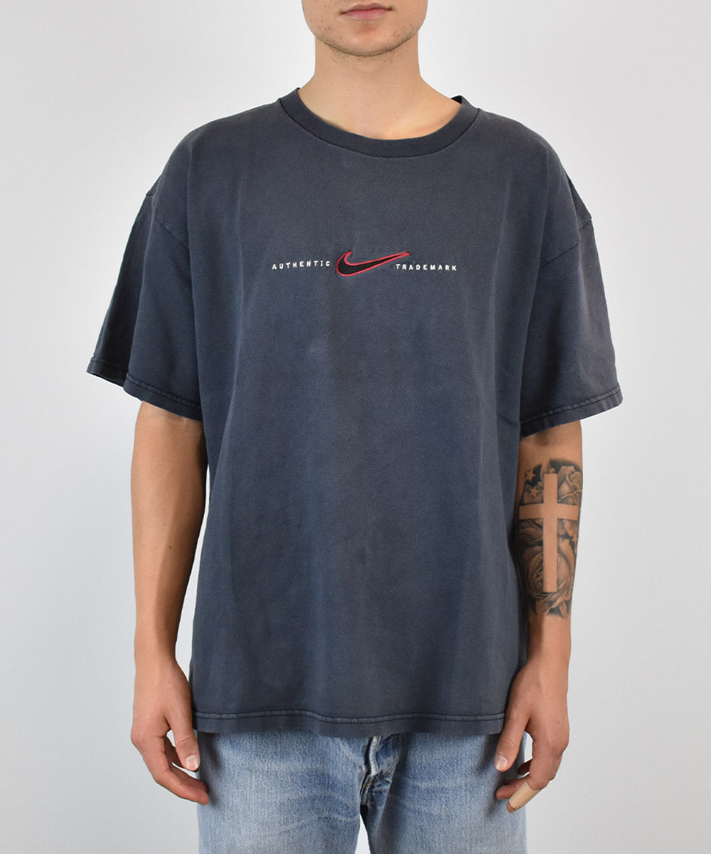 ▷ Vintage Nike T-Shirt 90s | Made in USA | Two Vault – TWOVAULT