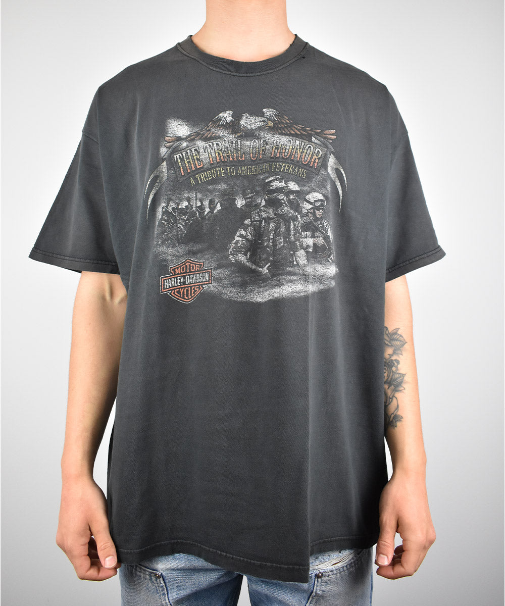 ▷ Vintage Harley Davidson T-Shirt 2002 | Made in USA | TWOVAULT