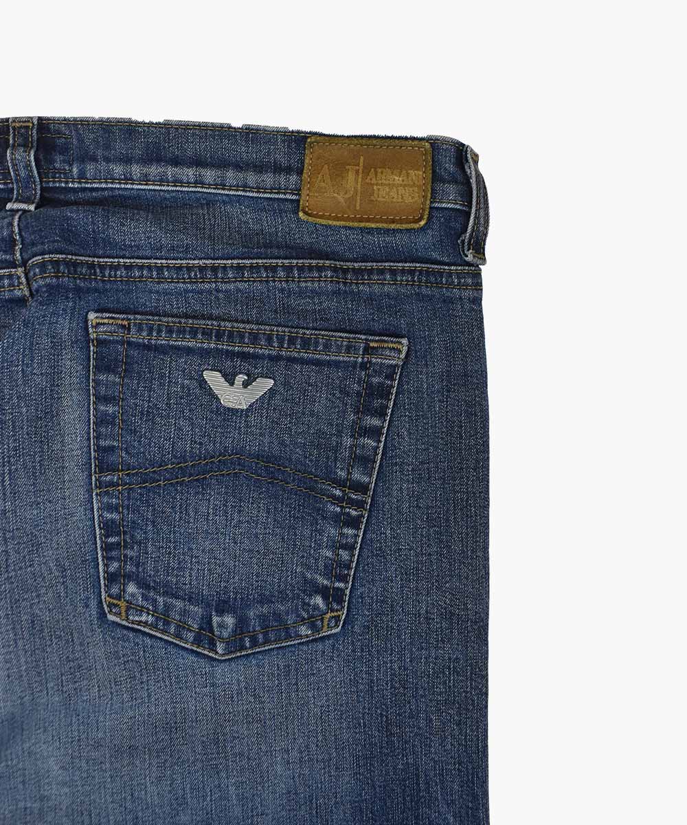 Boyfriend jeans Giorgio Armani Blue size 30 US in Denim - Jeans - 19632262